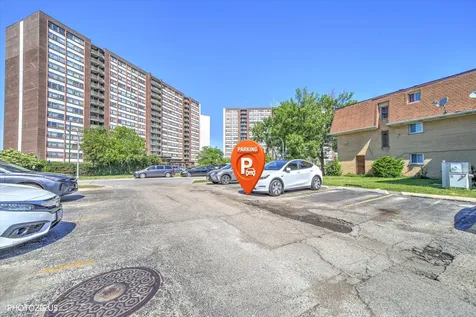 8559 West Rascher Avenue Chicago IL 60656