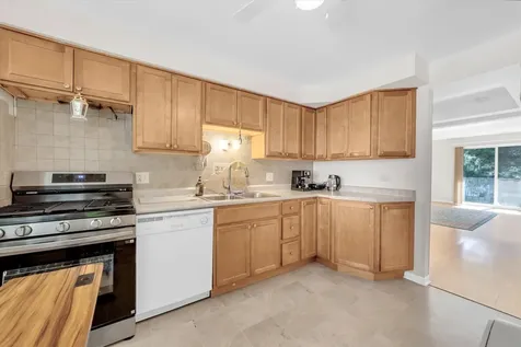8559 West Rascher Avenue Chicago IL 60656