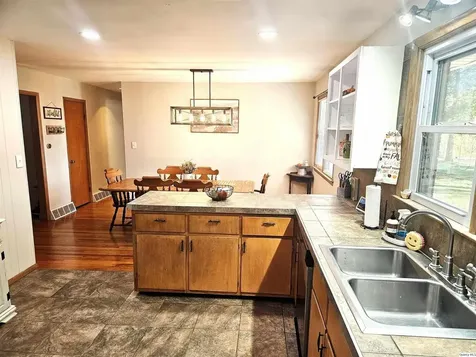 803 Maas Road Quincy IL 62305