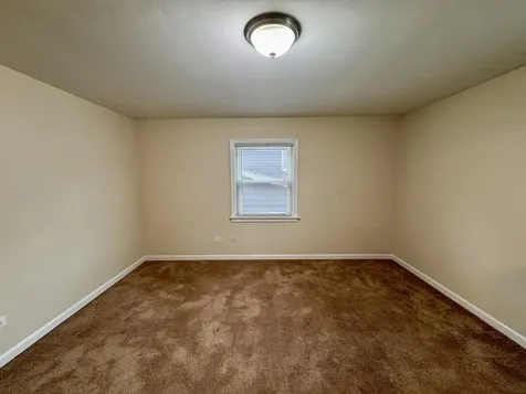 17318 Walter Street Lansing IL 60438