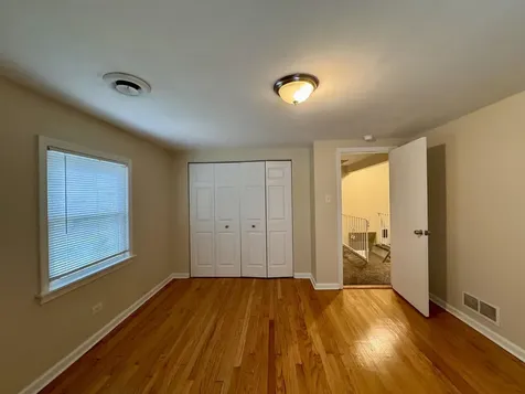 17318 Walter Street Lansing IL 60438