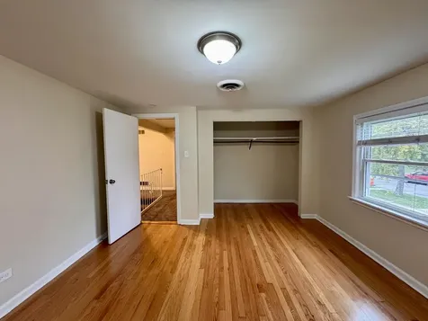 17318 Walter Street Lansing IL 60438