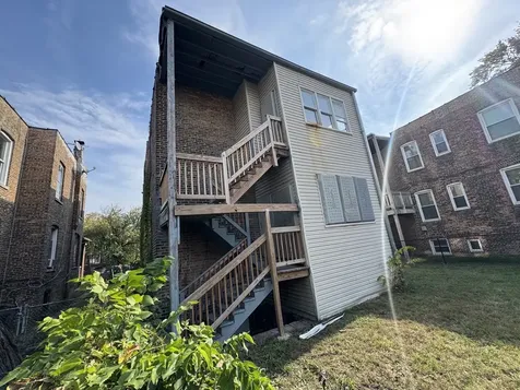 7352 South Lowe Avenue Chicago IL 60621