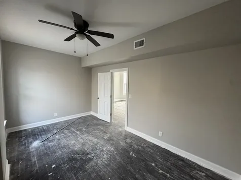 7352 South Lowe Avenue Chicago IL 60621
