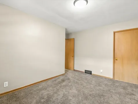 820 Cottage Grove Avenue Rockford IL 61103