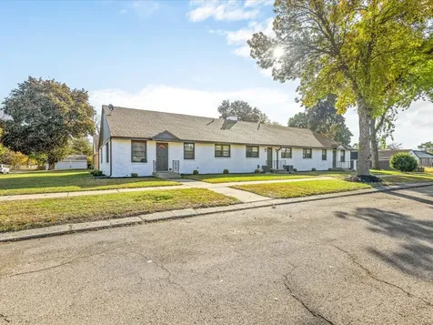 820 Cottage Grove Avenue Rockford IL 61103