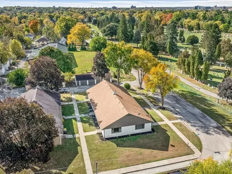 820 Cottage Grove Avenue Rockford IL 61103