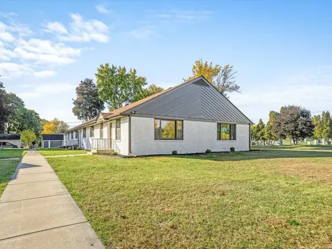820 Cottage Grove Avenue Rockford IL 61103