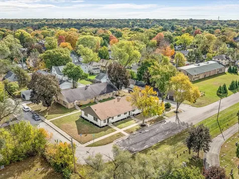 820 Cottage Grove Avenue Rockford IL 61103