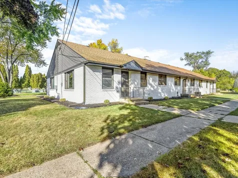 820 Cottage Grove Avenue Rockford IL 61103