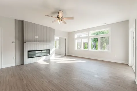 68 Kloe Lane Sycamore IL 60178