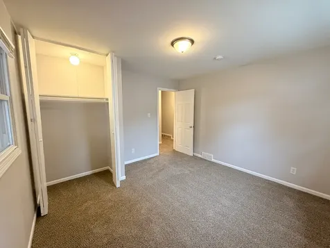 18905 Park Avenue Lansing IL 60438
