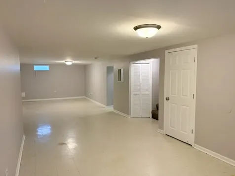 18905 Park Avenue Lansing IL 60438