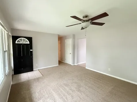 18905 Park Avenue Lansing IL 60438