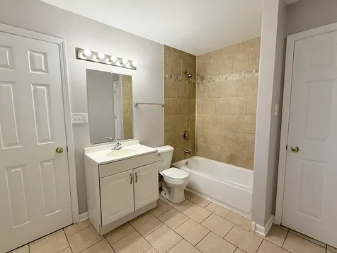 18905 Park Avenue Lansing IL 60438