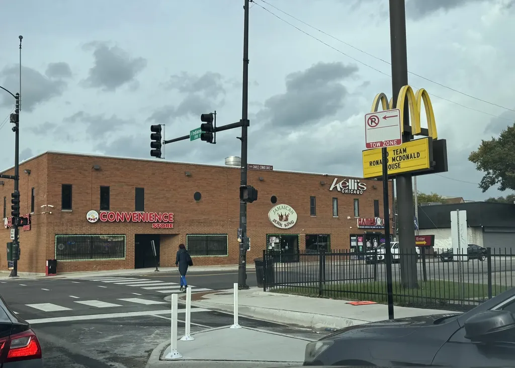 200 East 35th Street Chicago IL 60616
