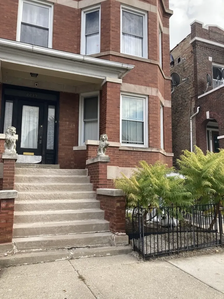 2239 South Central Avenue Cicero IL 60804