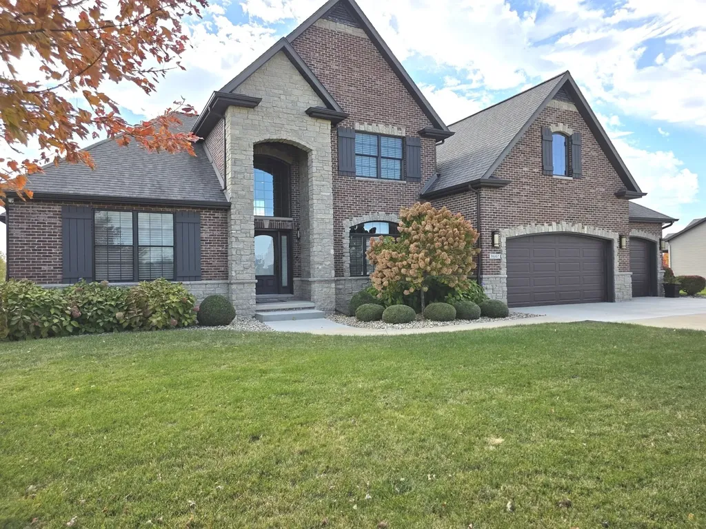 9667 Crossbow Drive N Bloomington IL 61705