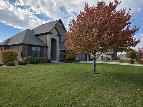 9667 Crossbow Drive N Bloomington IL 61705