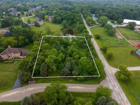 39976 Jonathan Knolls Lane Wadsworth IL 60083