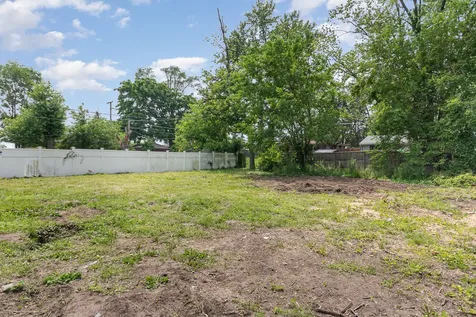 16632 Sawyer Avenue Markham IL 60428
