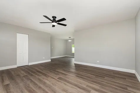16632 Sawyer Avenue Markham IL 60428