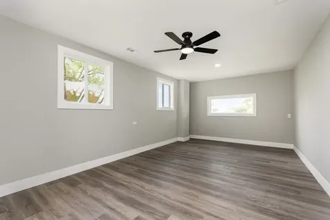 16632 Sawyer Avenue Markham IL 60428