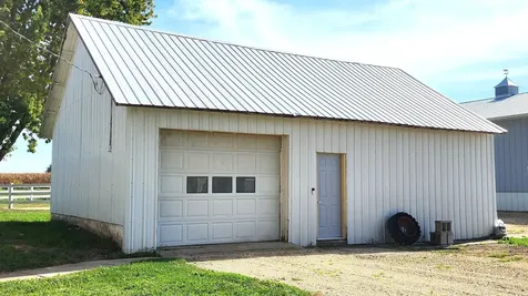 6079 Manchester Road Poplar Grove IL 61065