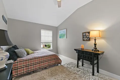 244 Lineas Lane Geneva IL 60134