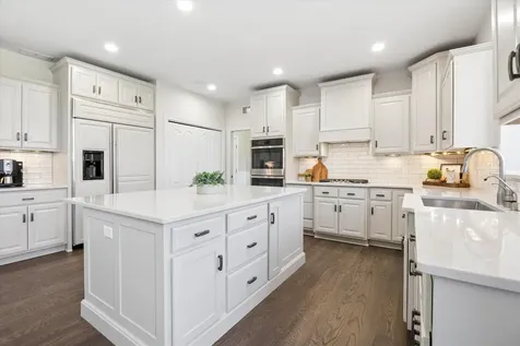 2442 Bird Lane Batavia IL 60510