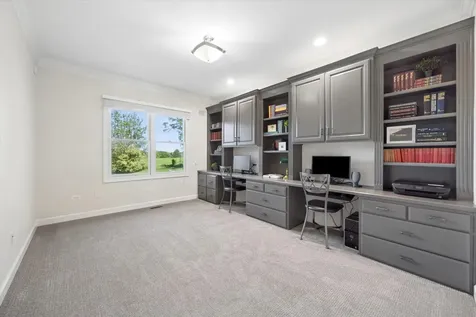 2442 Bird Lane Batavia IL 60510