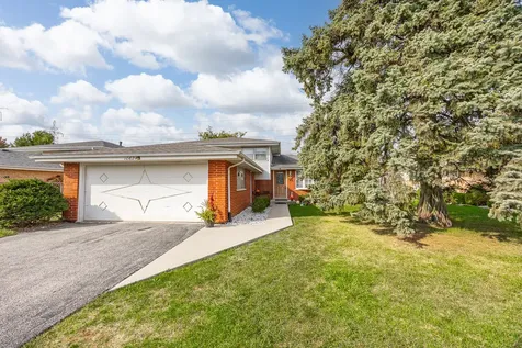 10624 South Michael Drive Palos Hills IL 60465