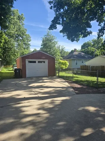 807 Apple Street Normal IL 61761