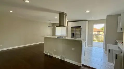 2958 191ST Street Lansing IL 60438