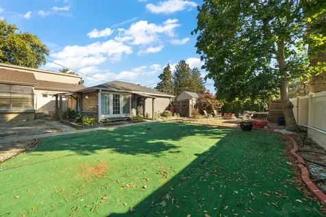 445 South Ellis Street Bensenville IL 60106