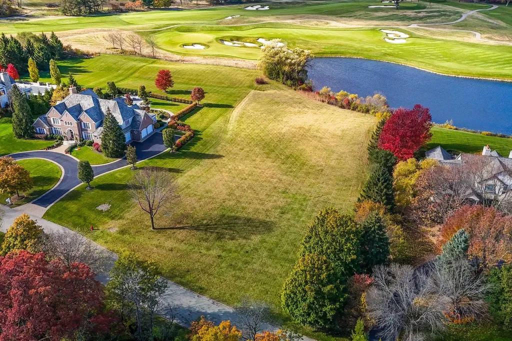 470 South Stablewood Lane Lake Forest IL 60045