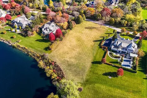 470 South Stablewood Lane Lake Forest IL 60045