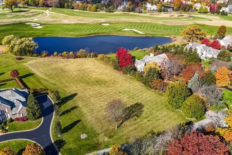 470 South Stablewood Lane Lake Forest IL 60045