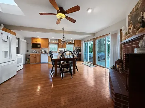 110 West Mason Street Lena IL 61048