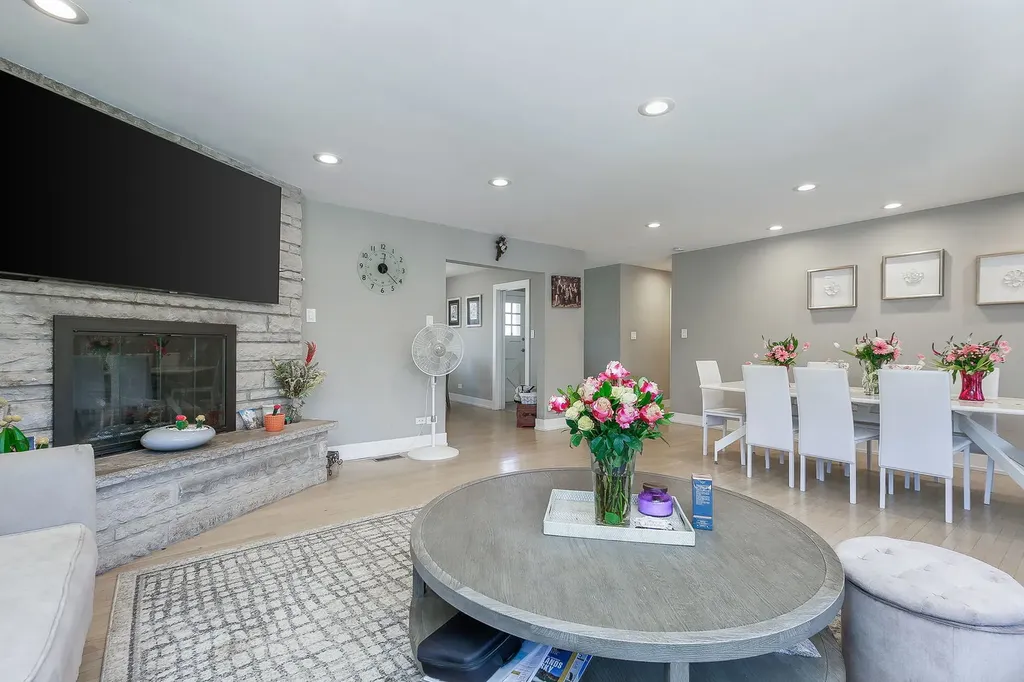 3309 York Road Oak Brook IL 60523
