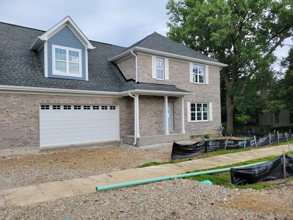 5806 58TH Street Clarendon Hills IL 60514