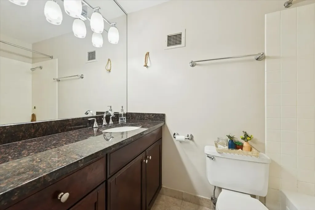 200 North Dearborn Street Chicago IL 60601