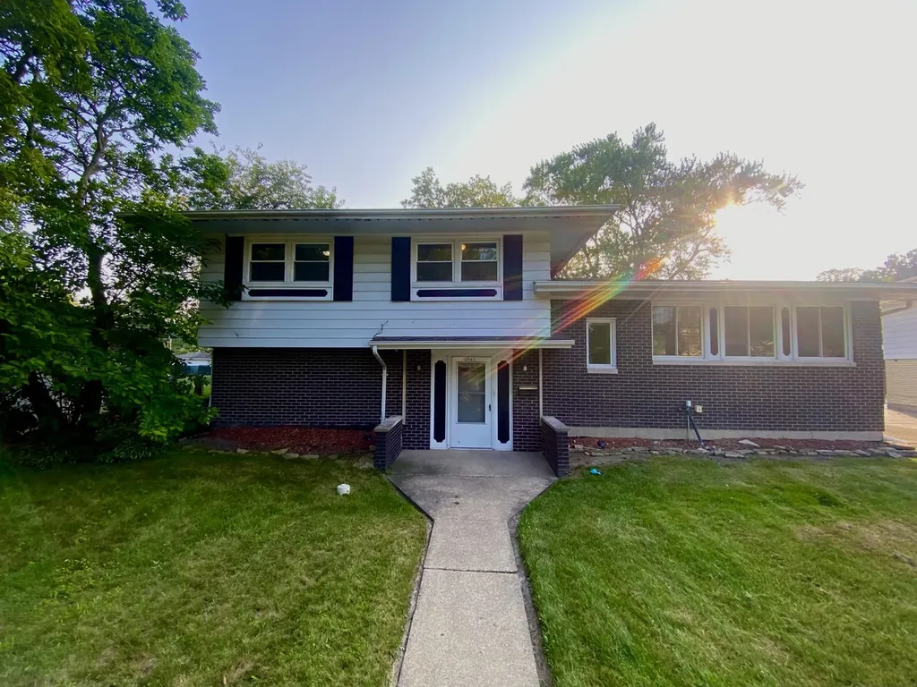 18964 Wildwood Avenue Lansing IL 60438