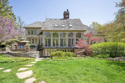 1890 Robinwood Lane Riverwoods IL 60015