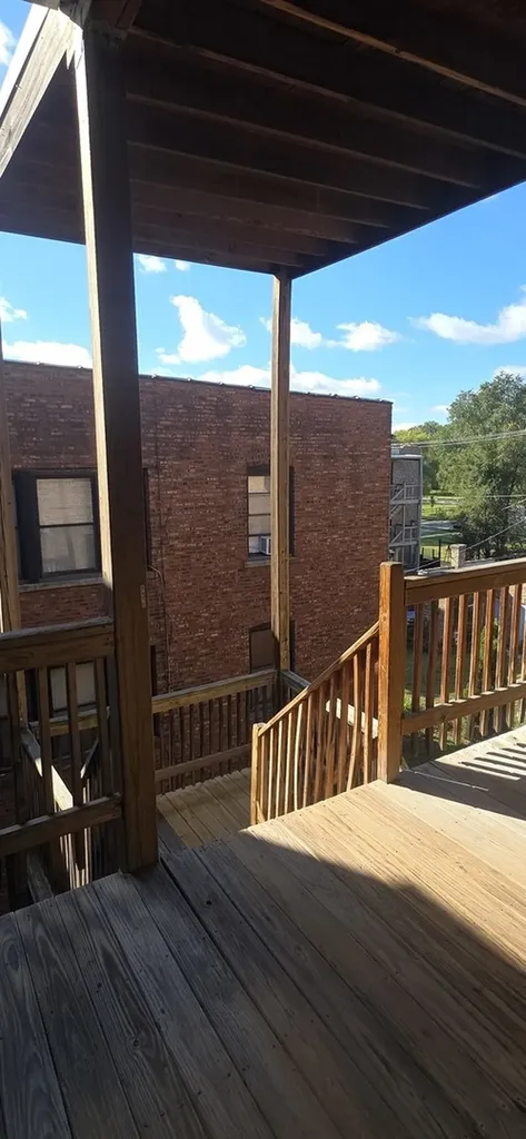 5742 South King Drive Chicago IL 60637