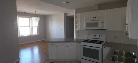 5742 South King Drive Chicago IL 60637
