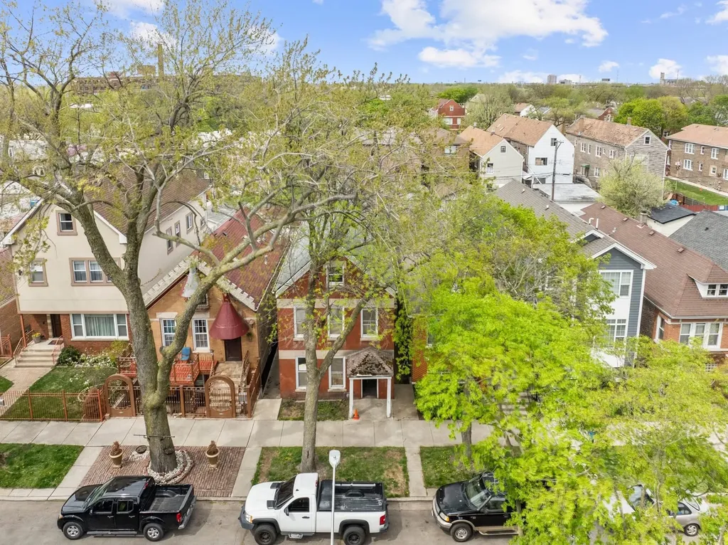 3408 South Carpenter Street Chicago IL 60608