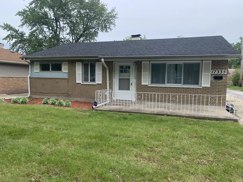 17335 Community Street Lansing IL 60438