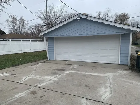 17335 Community Street Lansing IL 60438