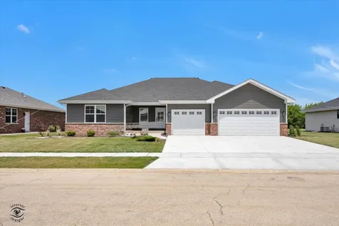 993 Spring Street Manteno IL 60950